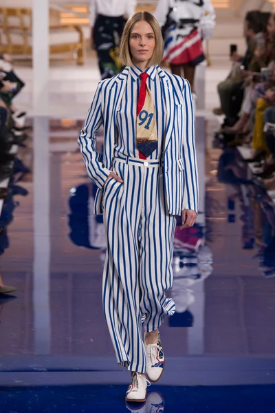 Look 23